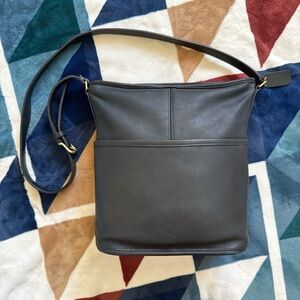 Classic Black Vintage Bleecker Leather Crossbody Bag